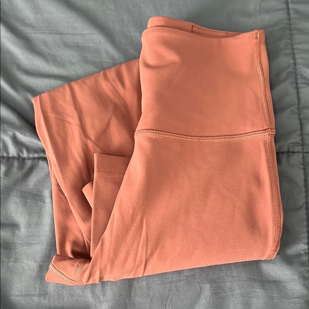 Lululemon Groove Super High Rise Crop Size 4